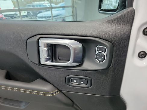 New 2025 Jeep Wrangler Sahara w/ Safety Group image 27