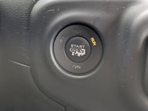 Used 2018 Jeep Wrangler Unlimited Rubicon image 14