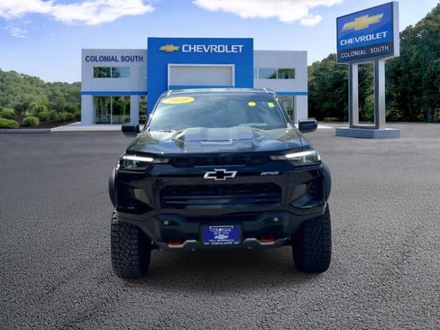 Certified 2025 Chevrolet Colorado ZR2 w/ Midnight Edition AWD/4WD image 9