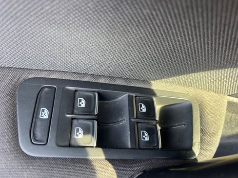 Used 2016 Volkswagen GTI S FWD image 25