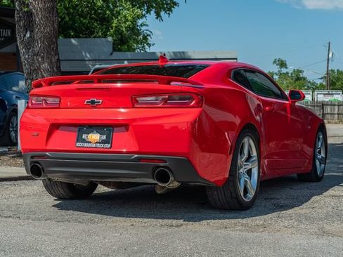 Used 2018 Chevrolet Camaro SS RWD image 6