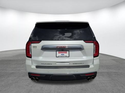 Used 2023 GMC Yukon Denali AWD/4WD image 5
