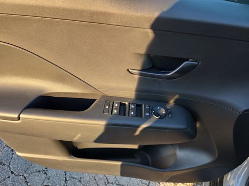 New 2026 Hyundai Kona SE image 5