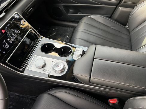 Used 2025 Genesis GV80 2.5T Standard image 22