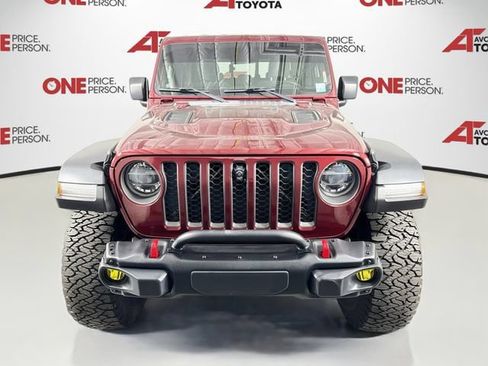 Used 2021 Jeep Gladiator Rubicon AWD/4WD image 2