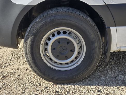 New 2025 Mercedes-Benz Sprinter 2500 image 12