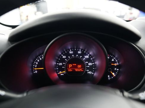 Used 2016 Kia Soul FWD image 23