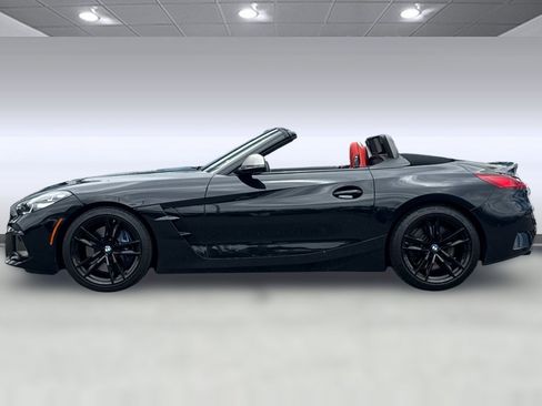 Used 2024 BMW Z4 M40i w/ Premium Package RWD image 2