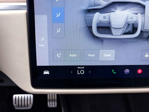 Used 2021 Tesla Model S Plaid AWD/4WD image 22