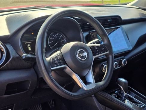 Used 2023 Nissan Kicks SV FWD image 14