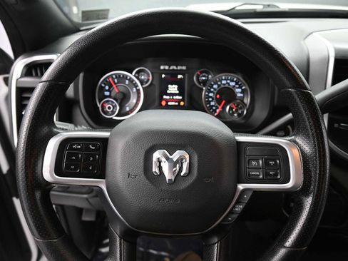 Used 2022 RAM 3500 Big Horn image 11