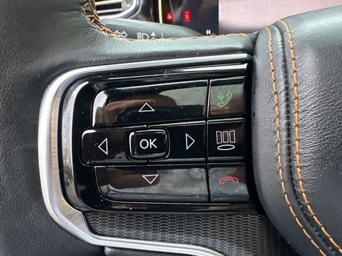 Used 2024 Jeep Grand Wagoneer Series III w/ Rear Seat Video Group 1 AWD/4WD image 47
