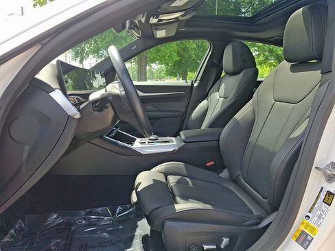 Used 2023 BMW i4 eDrive35 w/ Premium Package RWD image 16