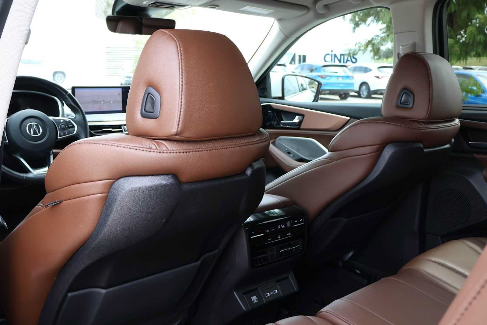 Certified 2022 Acura MDX w/ Technology Package FWD image 12
