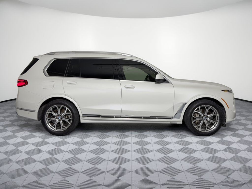 Certified 2024 BMW X7 xDrive40i w/ Premium Package AWD/4WD image 8