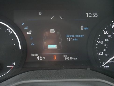 Used 2025 Toyota Sienna LE image 30