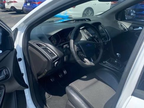 Used 2017 Ford Focus RS AWD/4WD image 14