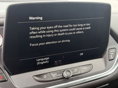 Used 2025 Chevrolet Blazer LT FWD image 17