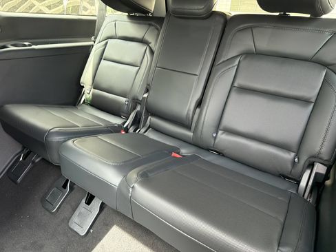 New 2026 Lincoln Navigator Reserve w/ Jet Appearance Package AWD/4WD image 18