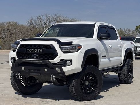 Used 2023 Toyota Tacoma SR5 w/ SX Package AWD/4WD image 2