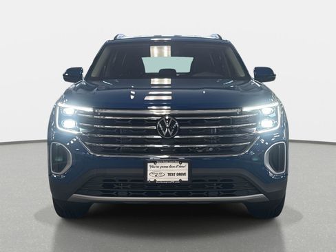 New 2026 Volkswagen Atlas SE image 2