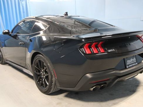 Used 2024 Ford Mustang GT RWD image 27