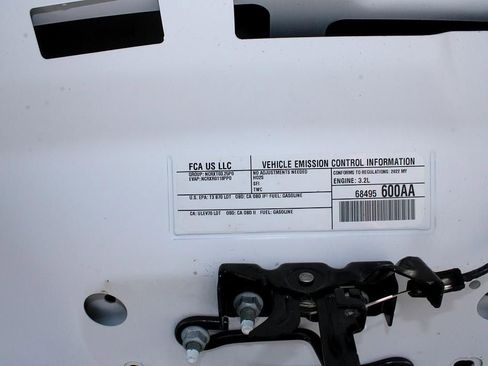 Used 2022 Jeep Cherokee Trailhawk w/ Comfort/Convenience Group image 28