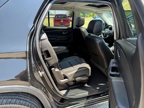 Used 2019 Chevrolet Traverse LT w/ LT Premium Package FWD image 20
