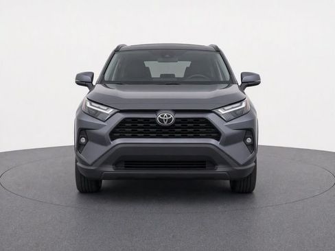 Used 2025 Toyota RAV4 XLE AWD/4WD image 5
