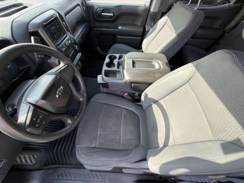 Certified 2019 Chevrolet Silverado 1500 Custom Trail Boss w/ Custom Convenience Package image 3