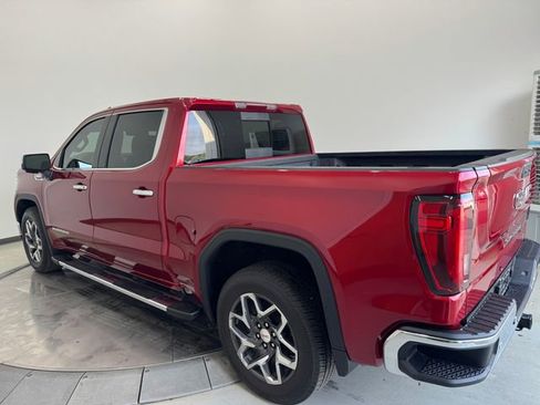 Used 2025 GMC Sierra 1500 SLT RWD image 8