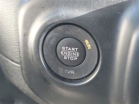 Certified 2021 Jeep Wrangler Unlimited Sahara image 25