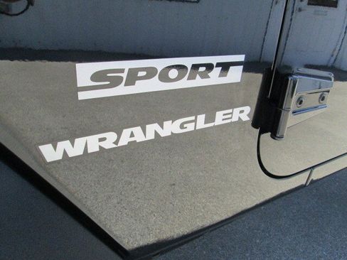 Used 2015 Jeep Wrangler Sport w/ Quick Order Package 24S image 7