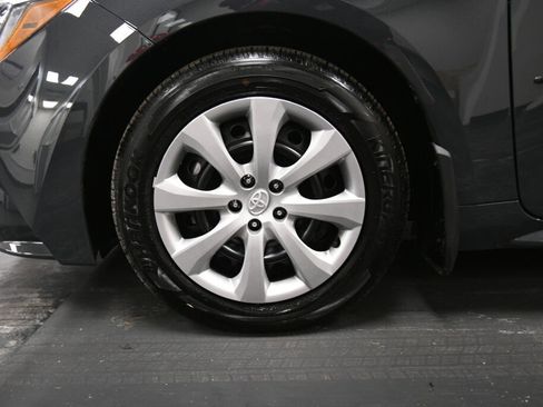 Certified 2025 Toyota Corolla LE image 31