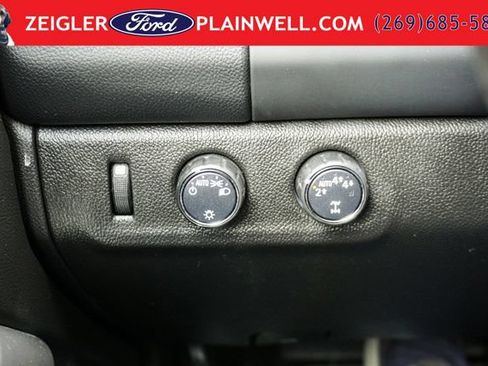 Used 2022 Chevrolet Colorado LT w/ Fleet Safety Package RWD image 24