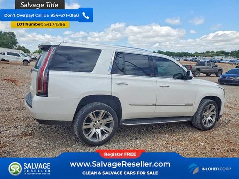 Used 2020 Cadillac Escalade Luxury AWD/4WD image 4