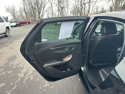 Used 2015 Chevrolet Impala LT image 12