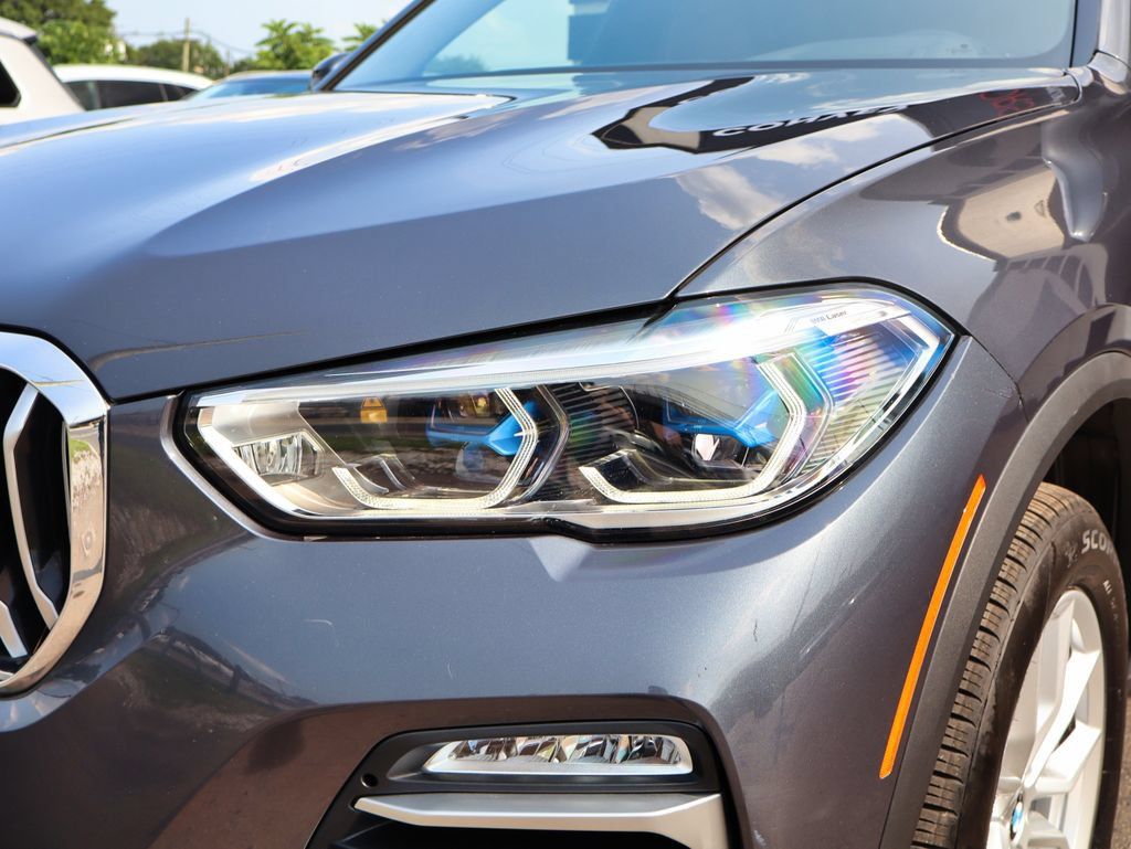 Used 2020 BMW X5 xDrive40i w/ Executive Package AWD/4WD image 11