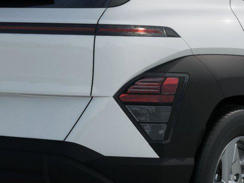 New 2026 Hyundai Kona SE FWD image 10