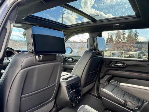 New 2026 GMC Yukon XL AT4 Ultimate image 18