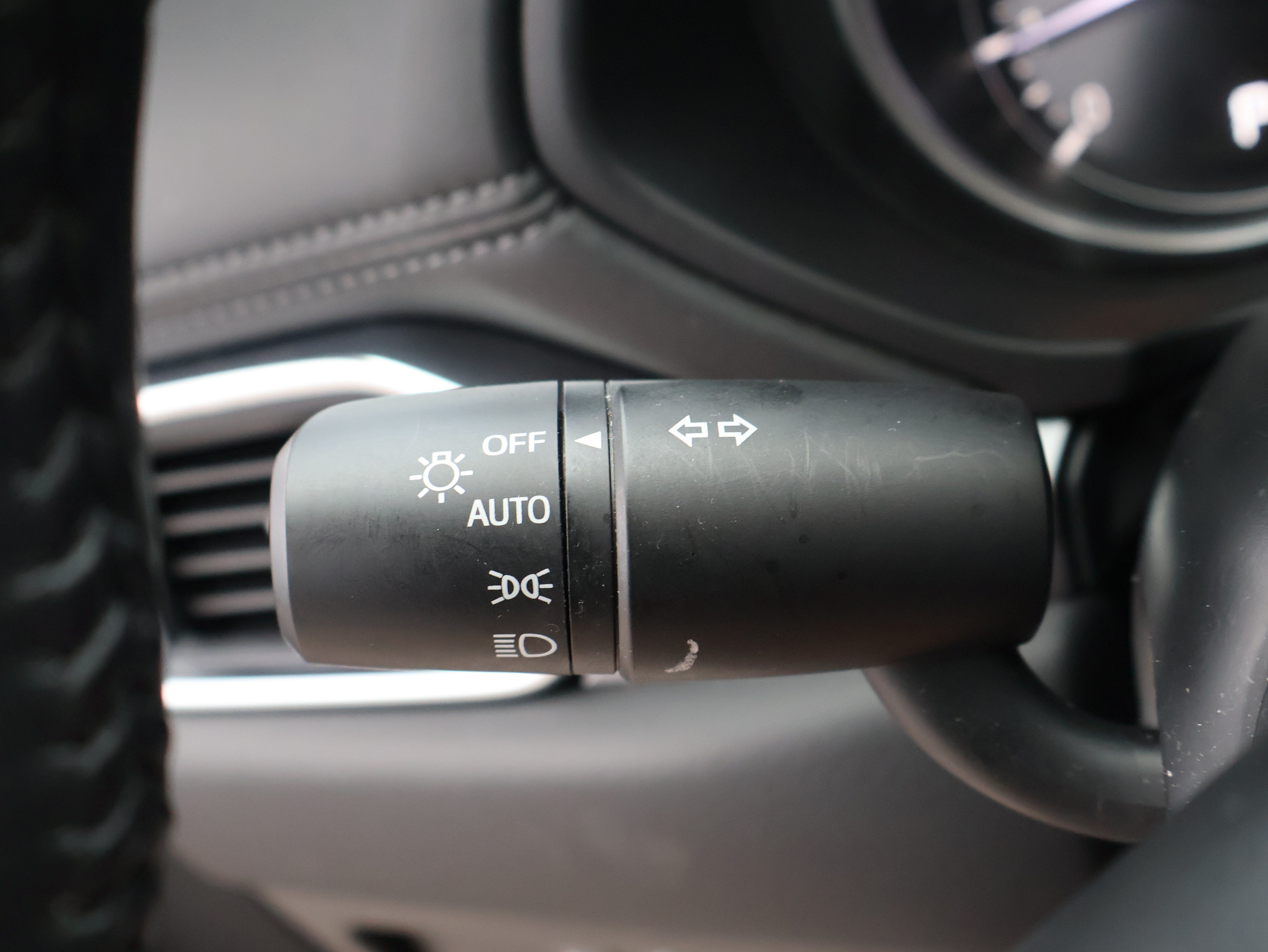 Used 2025 MAZDA CX-5 AWD 2.5 S w/ Select Package image 40