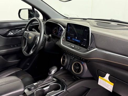 Used 2023 Chevrolet Blazer Premier image 29