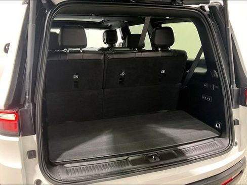 Used 2024 Jeep Wagoneer Series II image 40