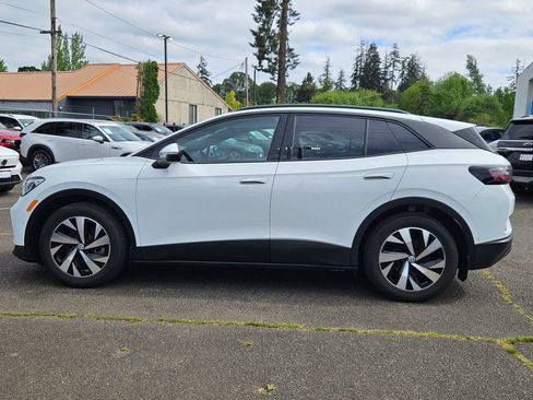 Used 2024 Volkswagen ID.4 2WD image 2