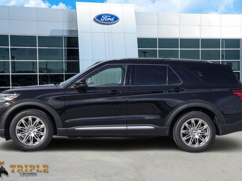 New 2026 Ford Explorer Platinum RWD image 3