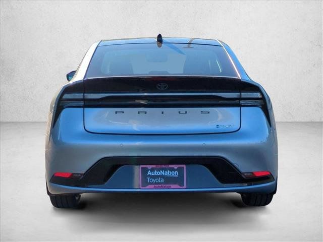 Used 2026 Toyota Prius Plug-In Hybrid FWD image 11