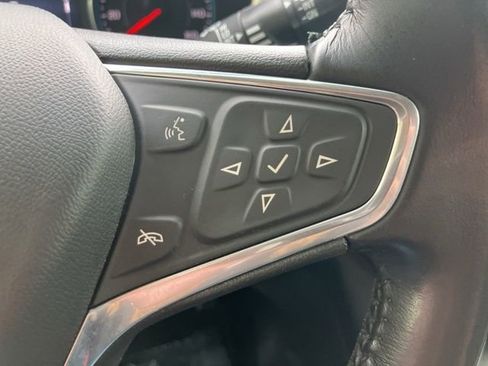 Used 2022 Chevrolet Equinox LT image 18