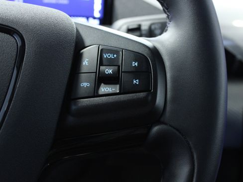 Used 2024 Ford Mustang Mach-E Select image 21