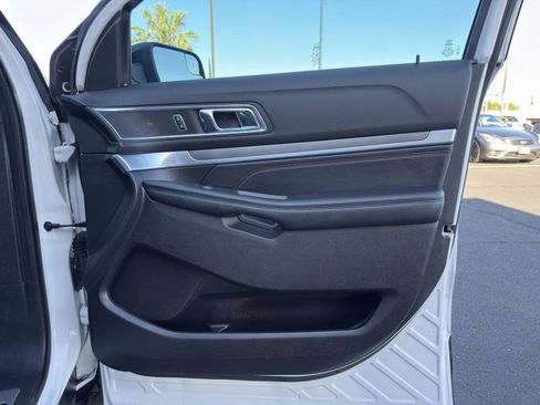 Used 2018 Ford Explorer Sport AWD/4WD image 14