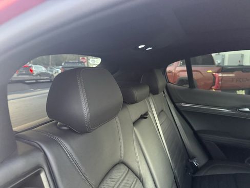 Used 2022 Alfa Romeo Stelvio Quadrifoglio w/ Active Assist Plus Package image 33